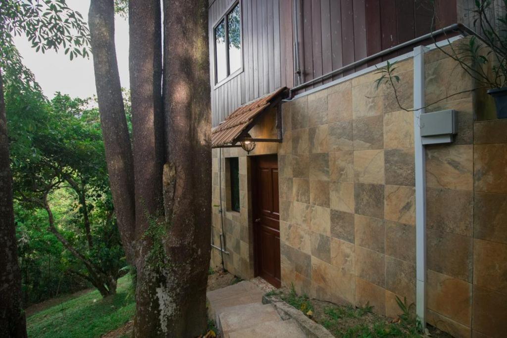 De Serenity - Exclusive Jungle Retreat Bed and Breakfast Seremban Exterior foto